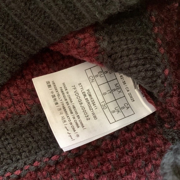 GUESS boy sweater - 2 sizes - Picture 9 of 14